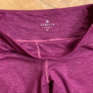 Athleta Odyssey Yoga Capri Knicker Pants Deep Wine size Small TALL Like NEW